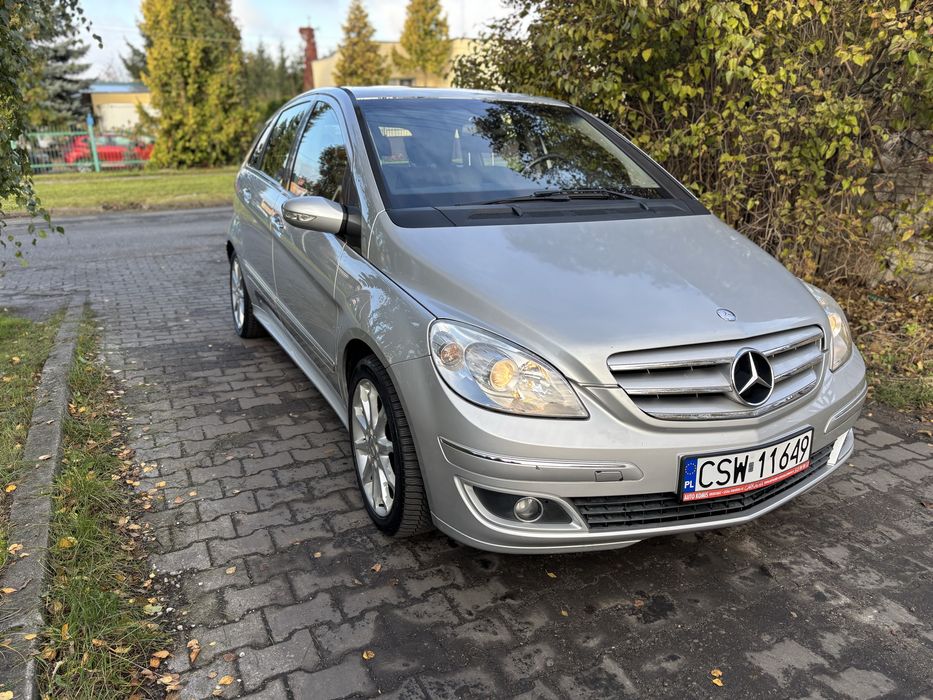 Mercedes benz B200