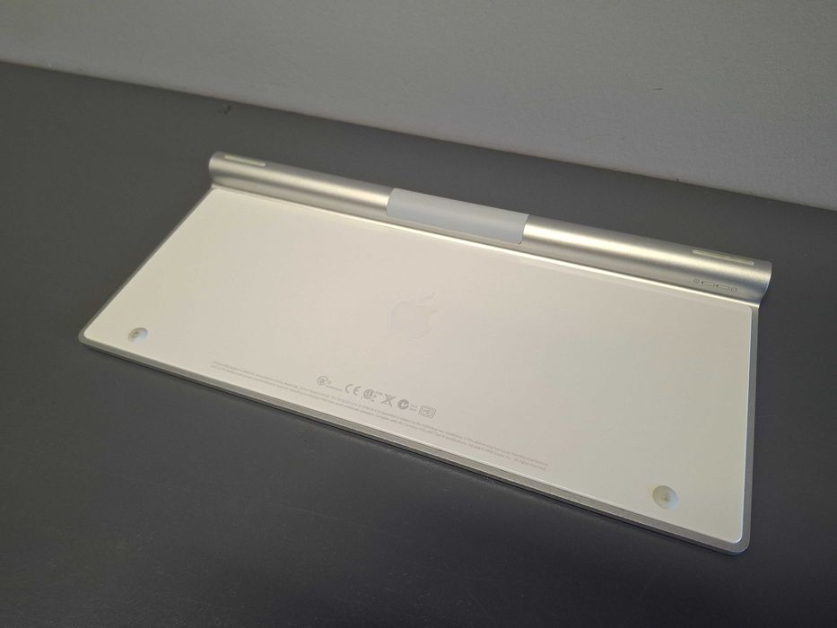 Klawiatura bezprzewodowa Apple MC184PL/B (Model No A1314)