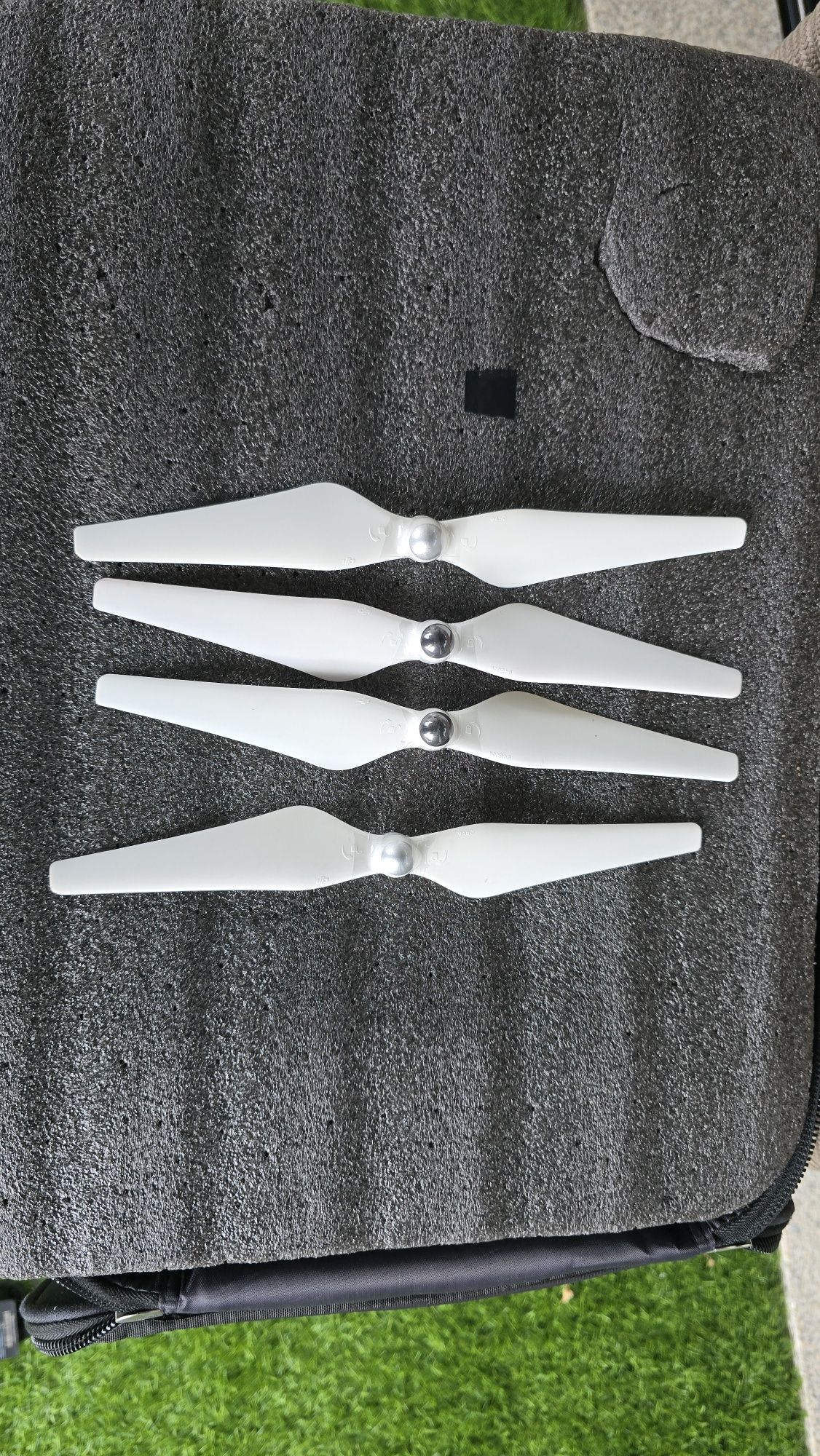 Vendo mala, comando e carregador para drone phantom