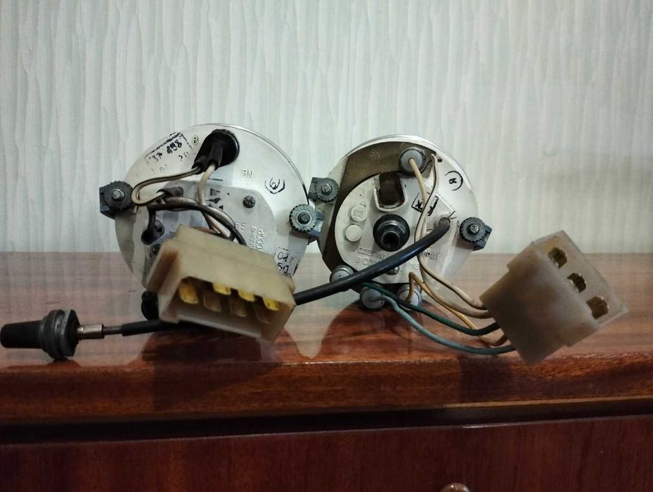 Прилади ВАЗ 2103 - 2106