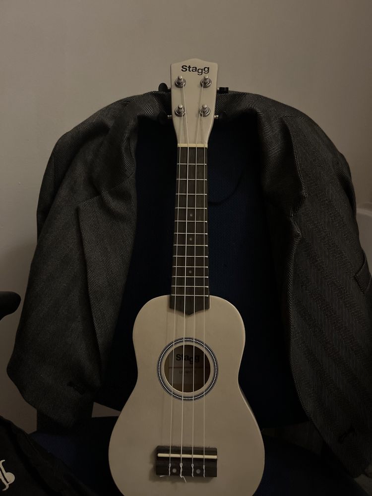 Ukulele Branco, Soprano