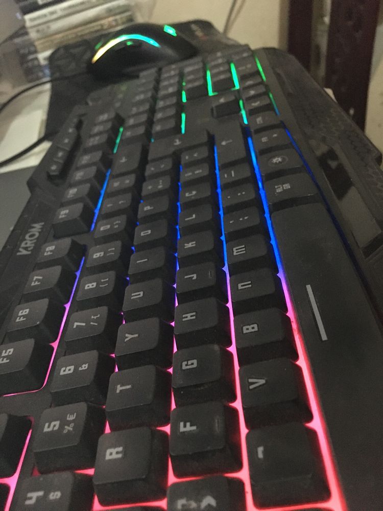 PC Gaming + teclado RGB e rato RGB