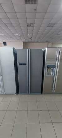 Холодильник Side by side Samsung