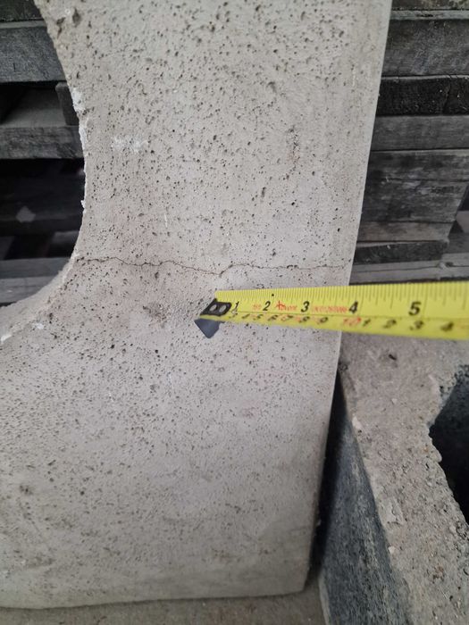 Płyta przykrywająca komin