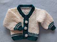 Sweterek niemowlęcy – rozmiar 56