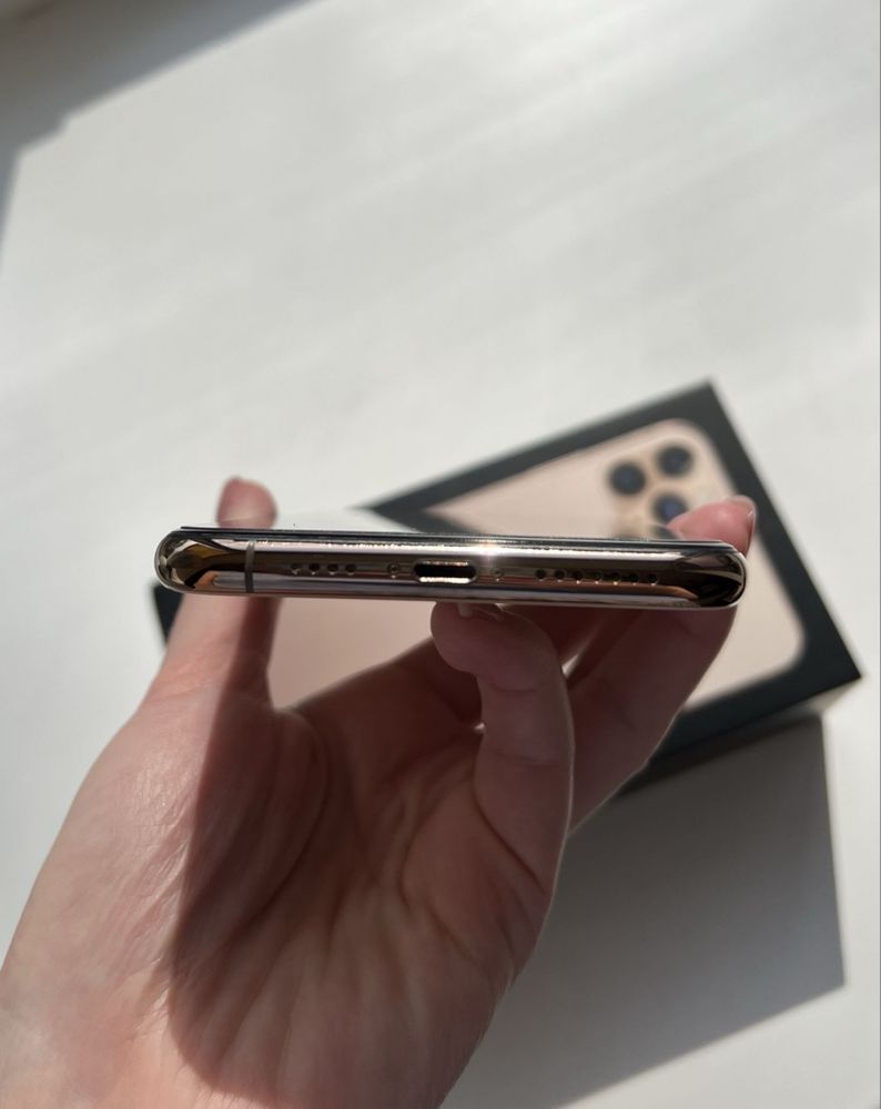 Iphone 11 pro max 64гб неверлок 10/10