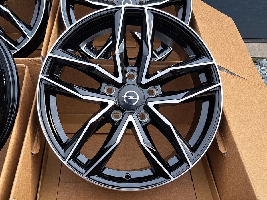 Alufelgi 16' Opel Vivaro 5x118 ET40 Nośność 900Kg BP DM05