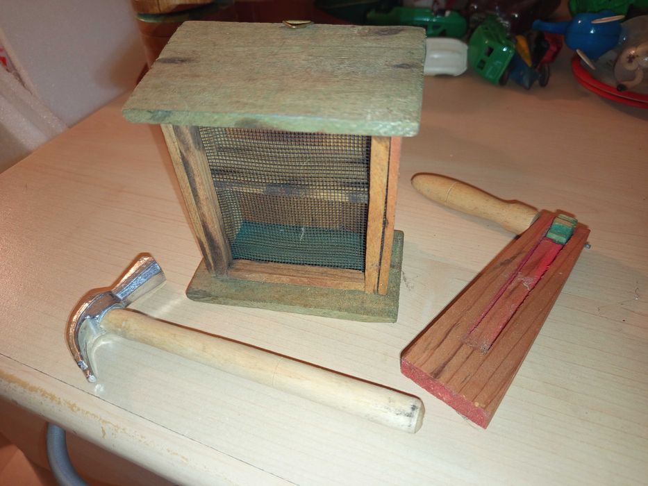 Brinquedos antigos em madeira