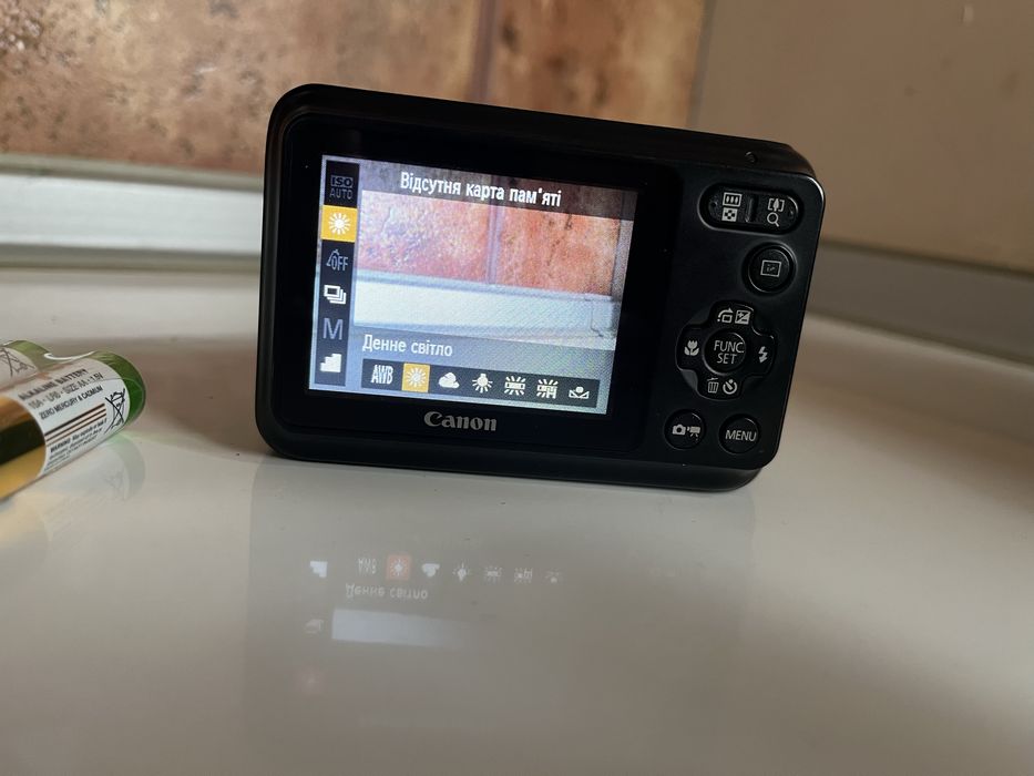 Продається фотоапарат canon A800 стан нового