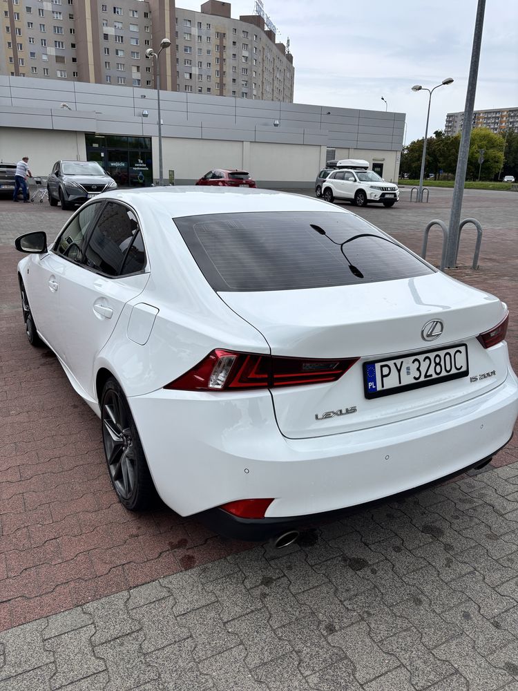 Lexus is200T F sport