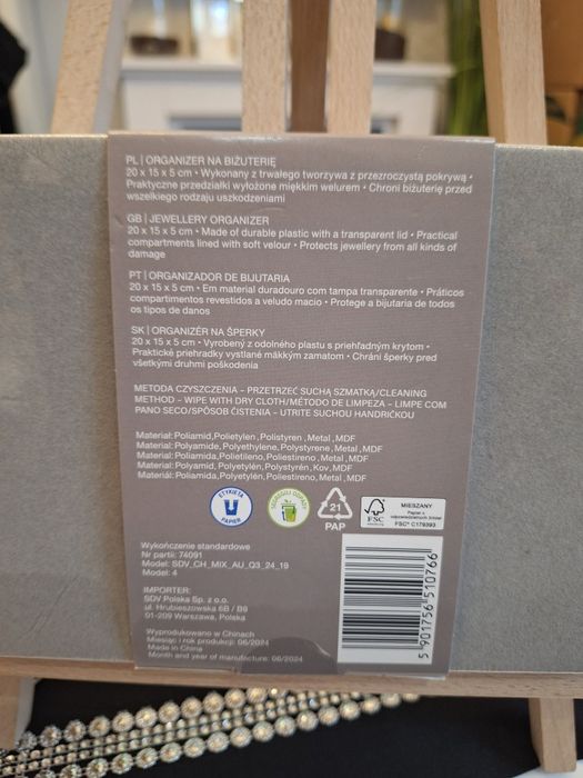 Nowy organizer na biżuterię