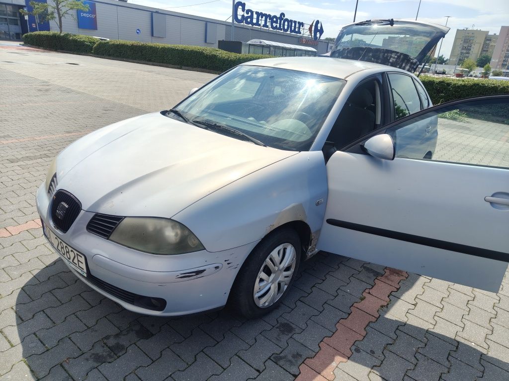 Seat Ibiza 1.4 gaz . Cena do 13.08