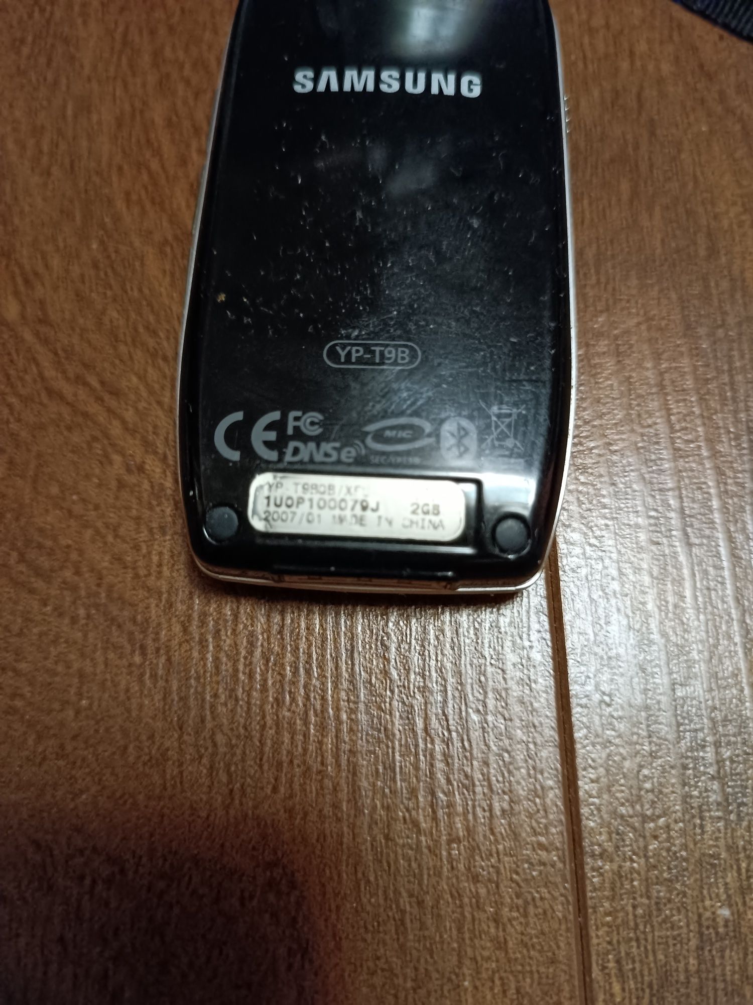 МП 3 плеер Samsung YP-T9B. Не загружается.