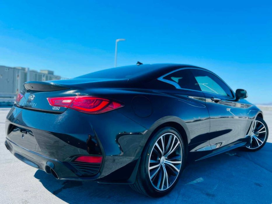 Infiniti Q60      2017