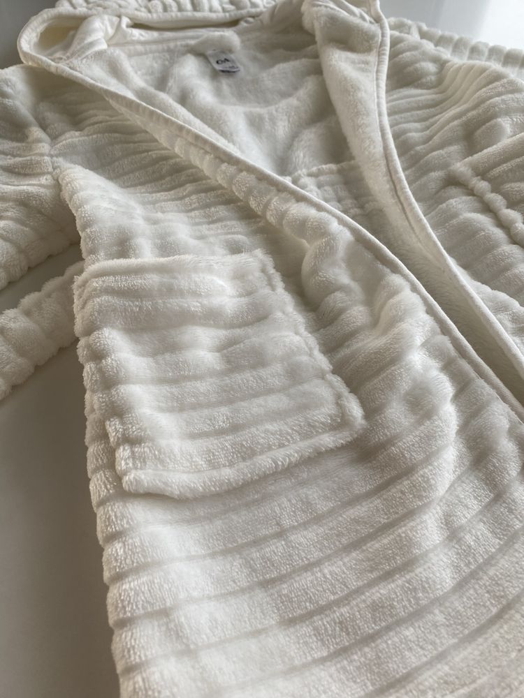 Плюшевий халатик білого кольору, 98 розмір