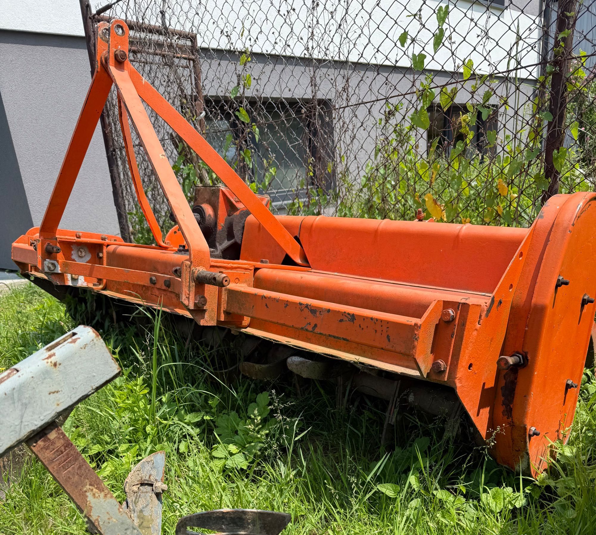 Glebogryzarka Howard 2m