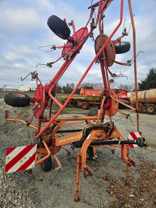 Przetrząsarka,przegrabiarka,pająk lely lotus stabilo (Claas, Krone)