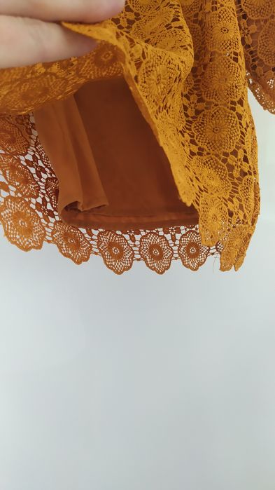 Piękna ażurowa sukienka dziewczęca. Stan idealny. Rozmiar 86. Reserved