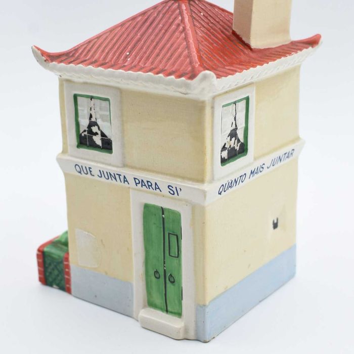 Mealheiro Casinha em cerâmica portuguesa
