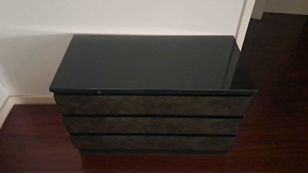 Cómoda cor verde