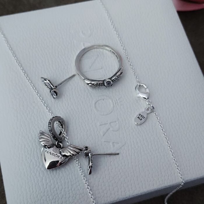 Пандора Крила Янгола сережки підвіска каблучка сердечко Pandora