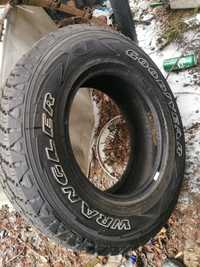 Goodyear Wrangler 245/75 r17