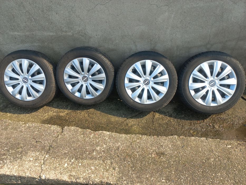 Koła zimowe felgi opel astra 195/55R15 6Jx15 ET37 5x105