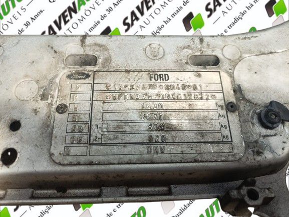 Frente em fibra ou chapa FORD Focus I Carrinha (DNW)