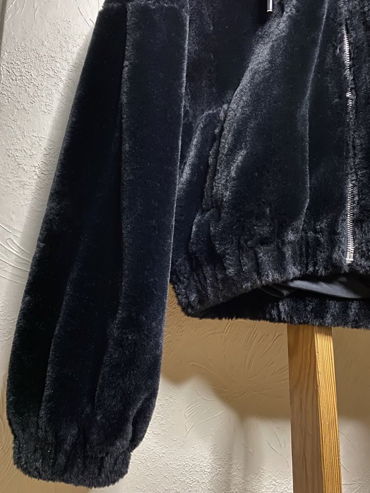 Bershka futerko czarne krótkie S kurtka