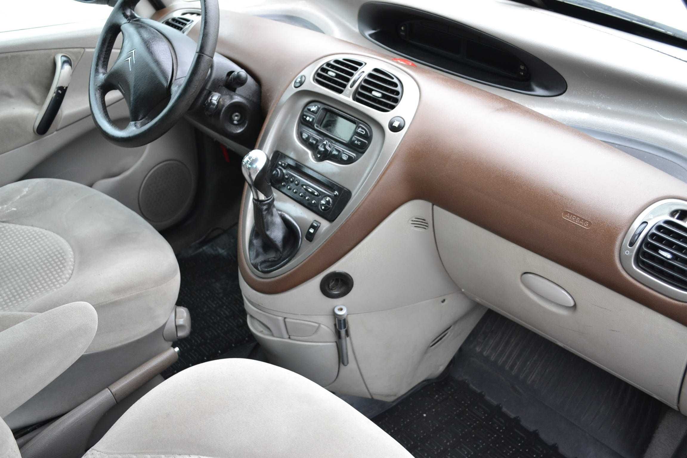Citroen - Xsara  Picasso  2.0 cm HDI Diesel . Klima  , okazja  !