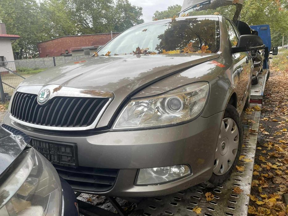 Skoda Octavia II FL Hatchback Samochody na części!