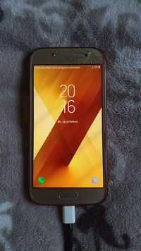 Smartfon Samsung Galaxy A3 (2017)