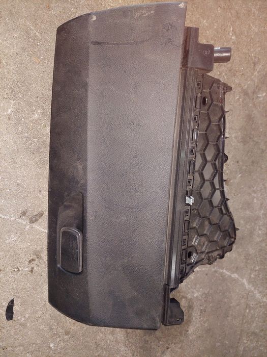 Porta luvas bmw F20 F21