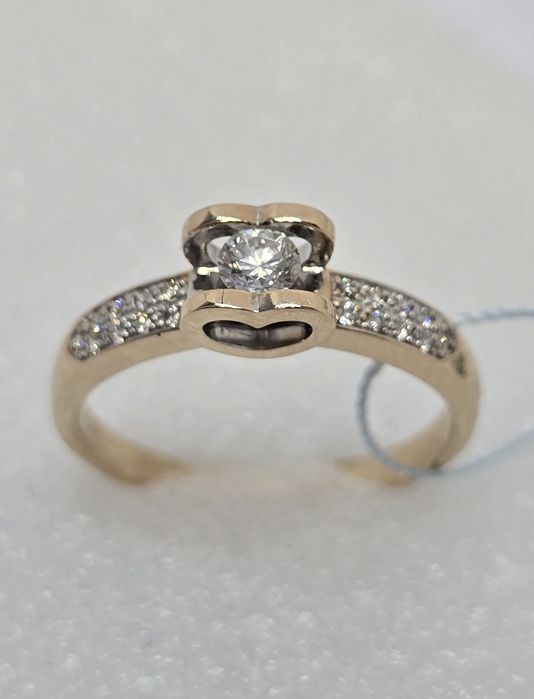 Золота каблучка з діамантами Chopard