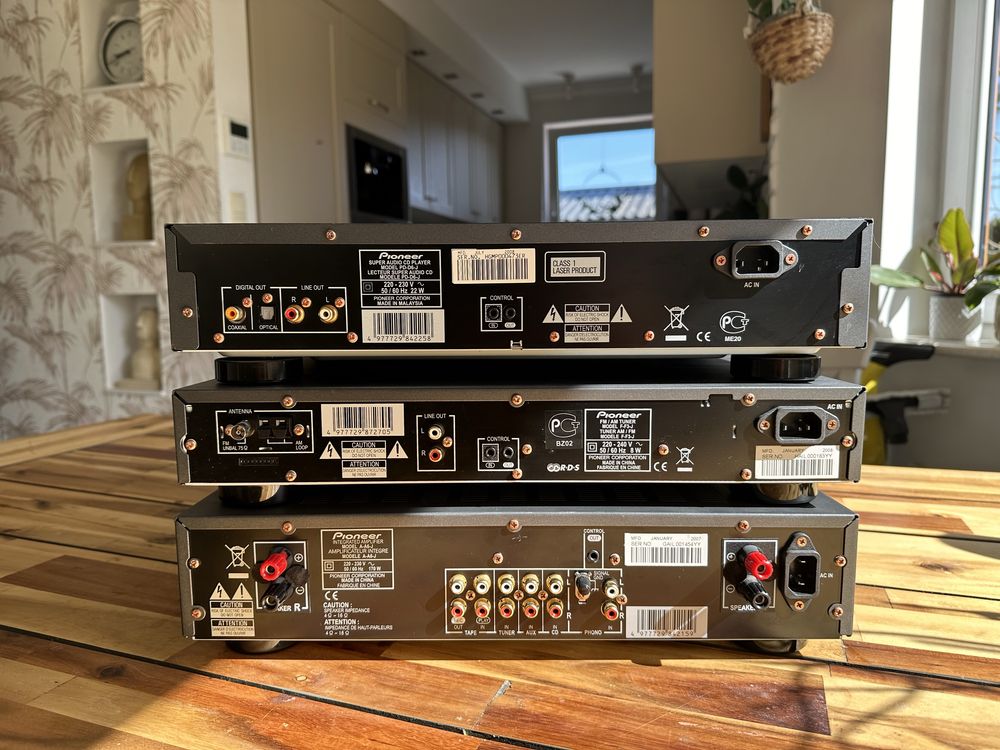 Zestaw Pioneer A-a6J, P-D6, F-F3 J