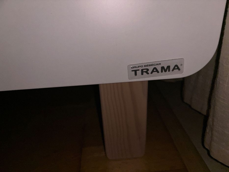 Berço TRAMA c/colchão e protetor como novo