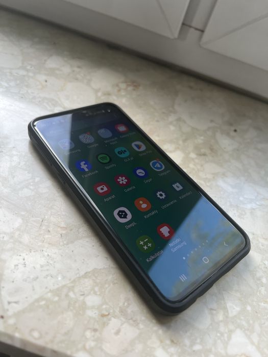 Smartfon Samsung s10e