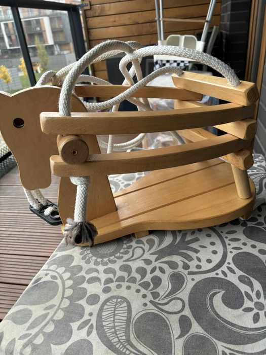 Huśtawka drewniana konik