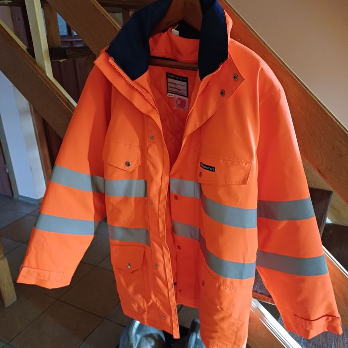 Робоча куртка з світловідображуючими стрічками 52-54 р.