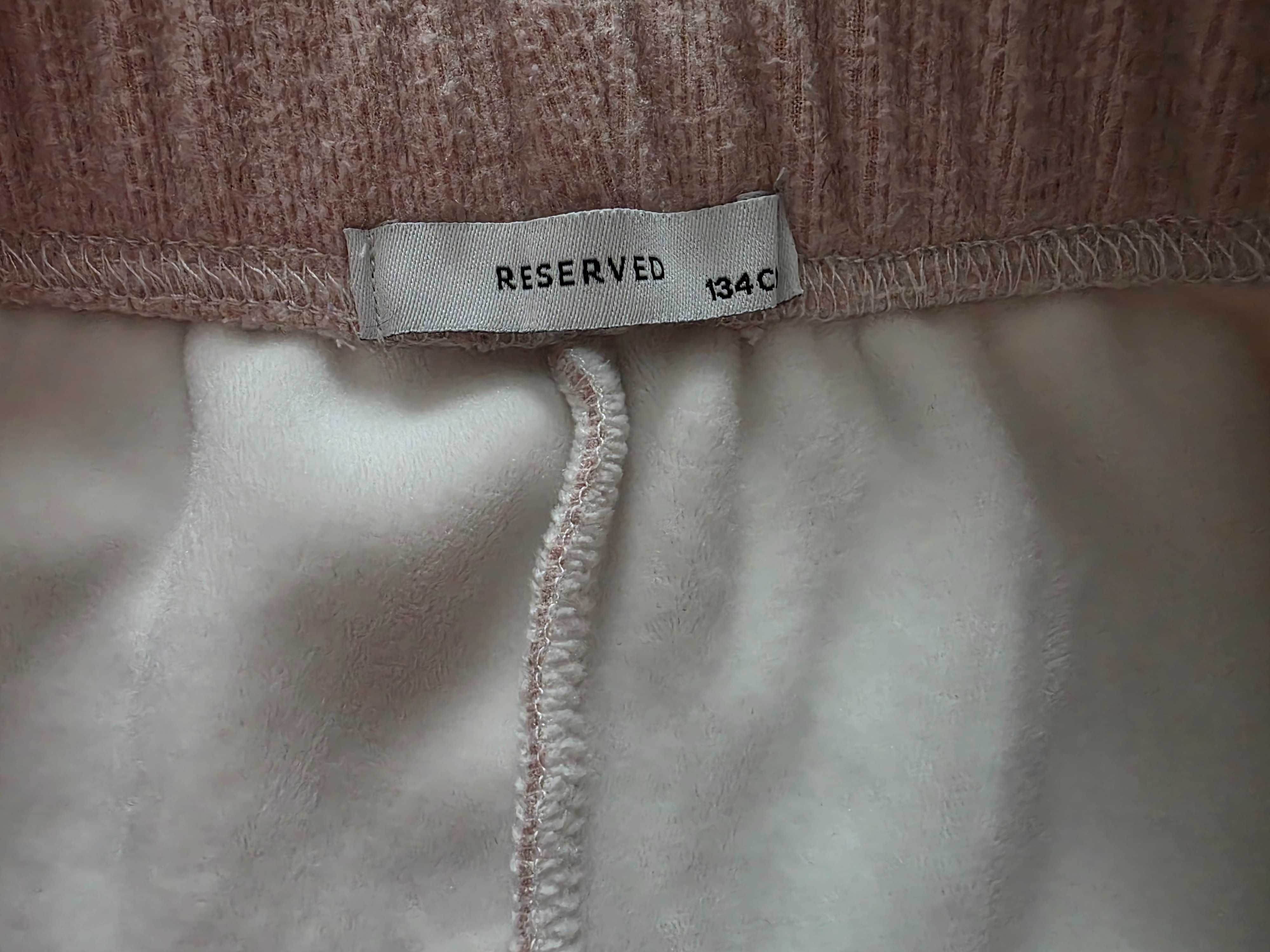 Spodnie dziewczęce Pusheen Reserved rozm. 134 cm