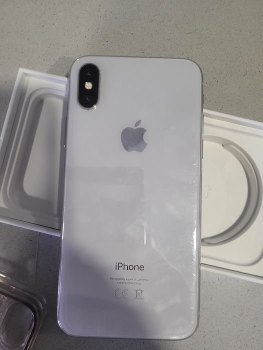 Iphone x em bom estado...
