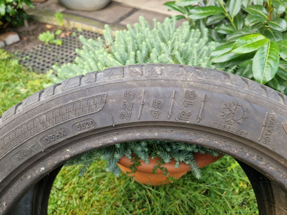 Opony zimowe letnie Kleber 225/45 R18 2x 5,5mm