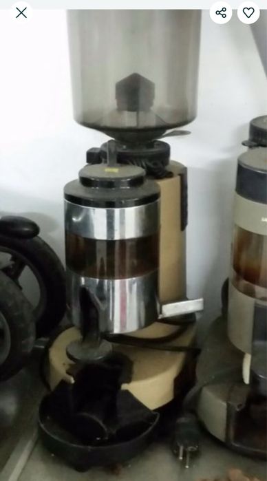 Moinho de cafe marca rosi como novo