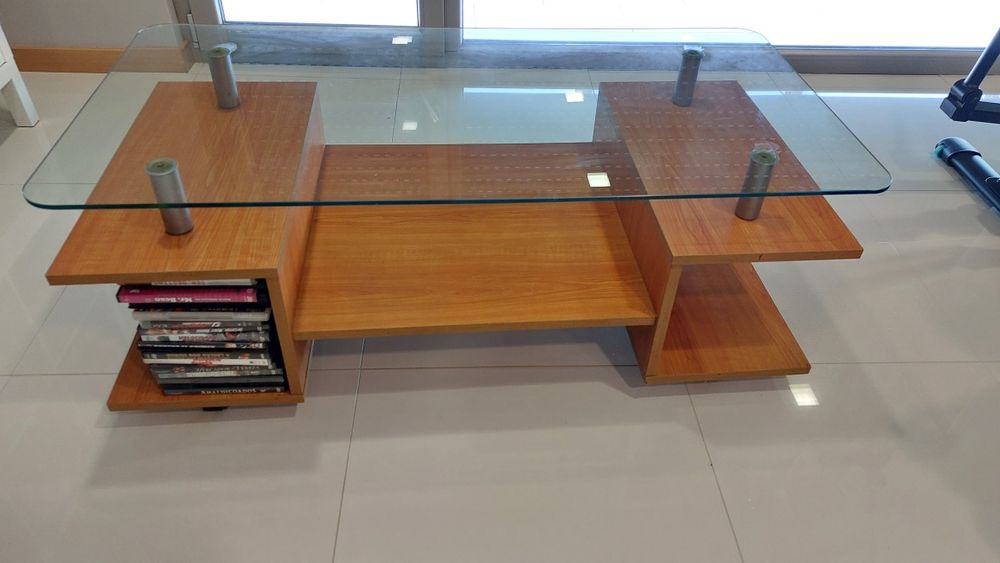 Mesa de sala com vidro