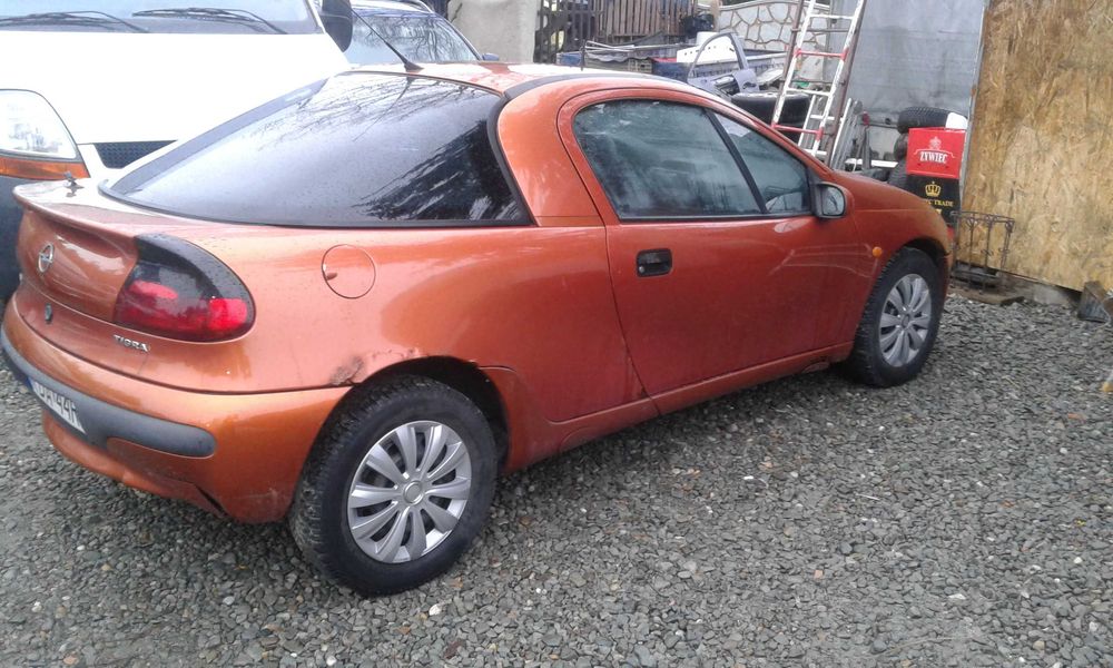 Opel Tigra A Lampa Prawa Lewa tył Tylna Europa Lampy Tylne Wkłady