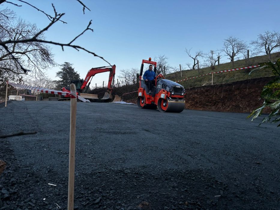 Oeterre terraplanagem Aluguer de máquinas e Camião