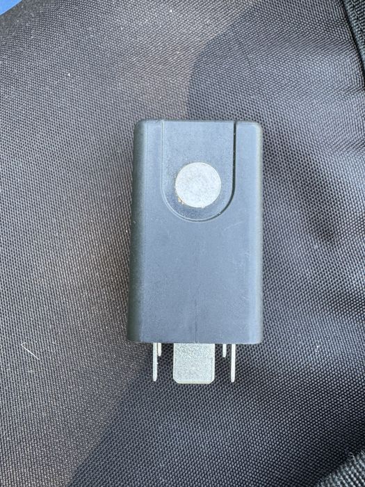 04L907282B VAG Реле свечей накала