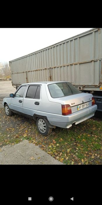 Продам автомобиль Славута