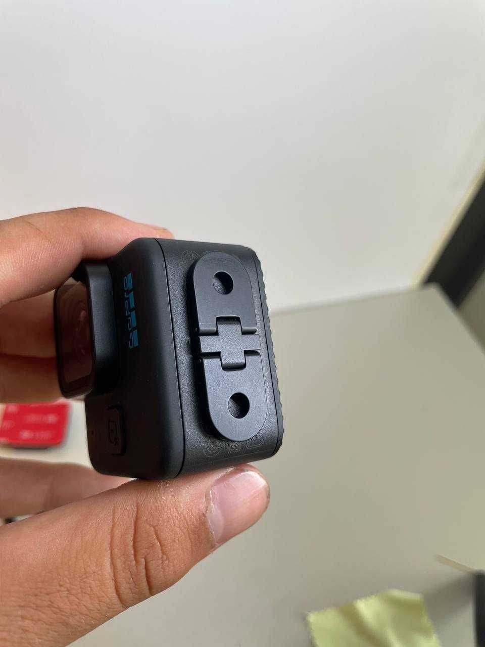Екшн камера GoPro Hero11 Black Mini в ідеальному стані та з комплектом