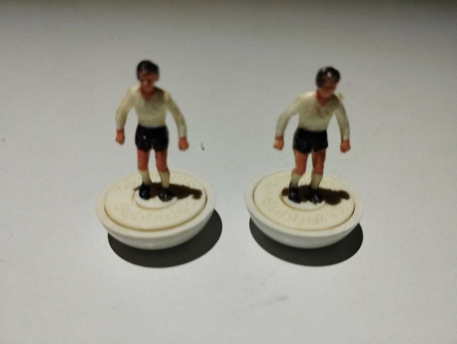 Vintage - Subbuteo - ref. 10  Várias Equipas - 2 Jogadores - 1968-88